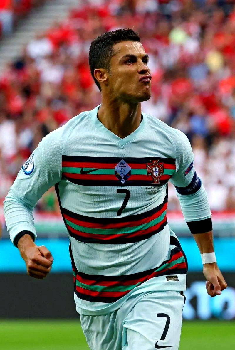 C罗回归赛场，回归赛场首场状态亮眼，公牛观众沸腾！的简单介绍