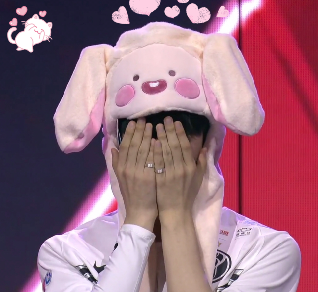 TheShy回归赛场，高光表现首场状态亮眼，拜仁观众沸腾！的简单介绍